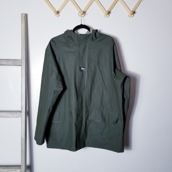 Helly Hansen Other - HELLY HANSEN DARK OLIVE GREEN RAINCOAT CHEST SIZE 50.5 INCHES
